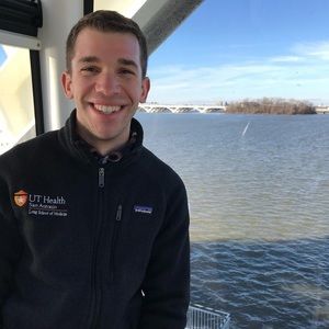 Meet your Posher, Cameron